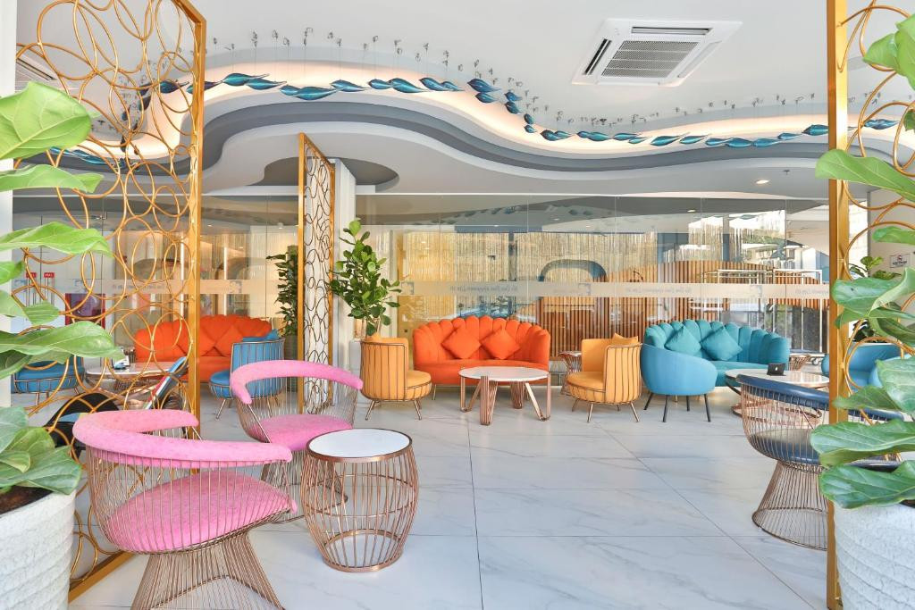 CLOVER HOTEL PATONG (EX. SURF HOTEL PATONG) — фото 15
