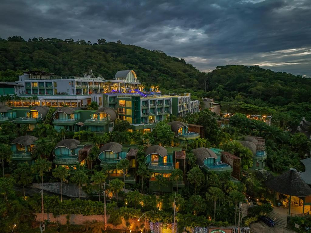 CREST RESORT & POOL VILLAS — фото 13
