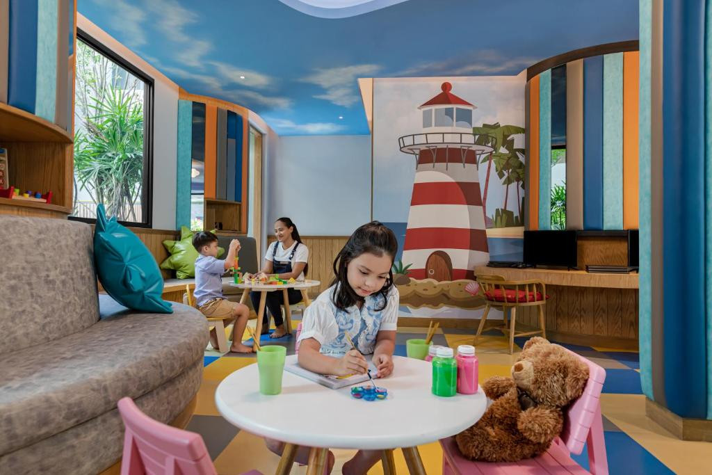 FOUR POINTS BY SHERATON PHUKET PATONG BEACH RESORT — фото 18