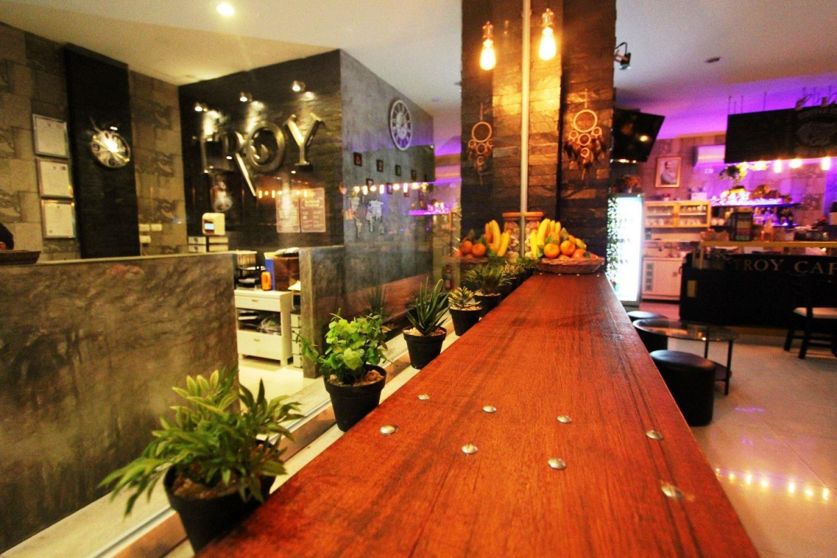 GEMMA PATONG (EX. TROY PATONG) — фото 5