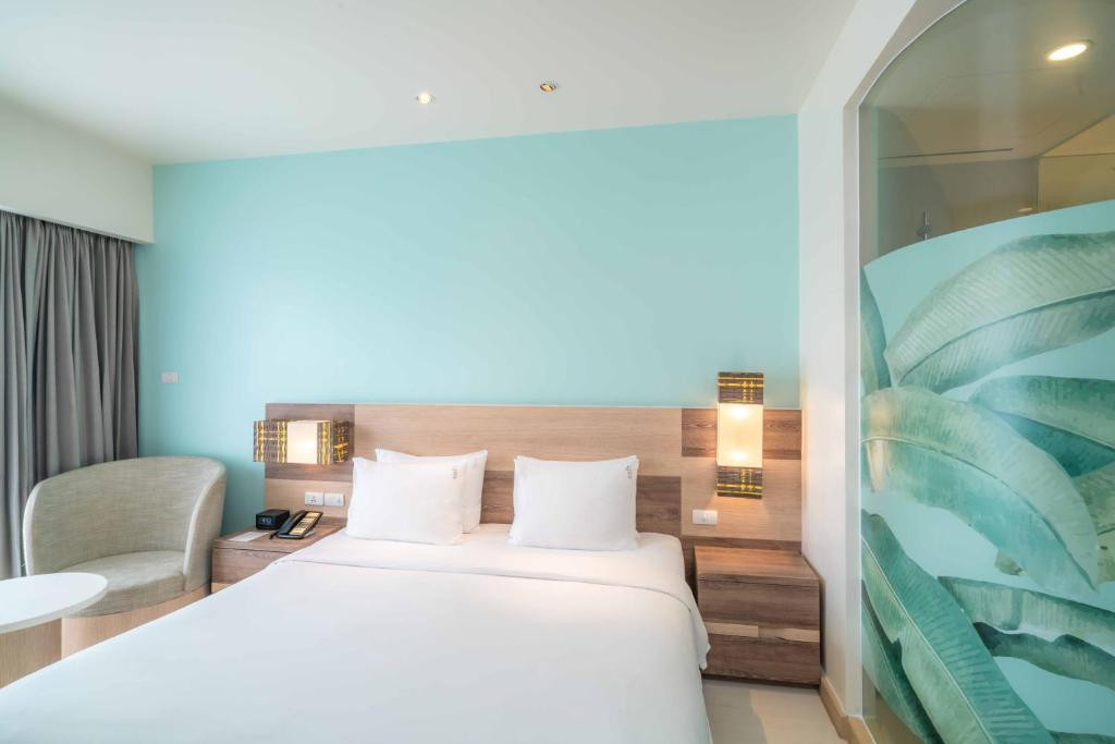 HOLIDAY INN EXPRESS PHUKET PATONG BEACH CENTRAL — фото 4