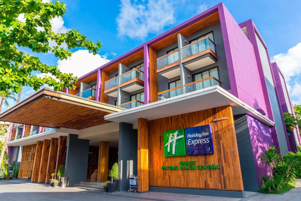 HOLIDAY INN EXPRESS PHUKET PATONG BEACH CENTRAL — фото 17