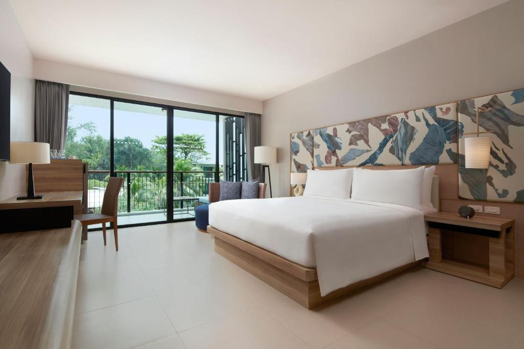 LE MERIDIEN PHUKET MAI KHAO BEACH RESORT — фото 7
