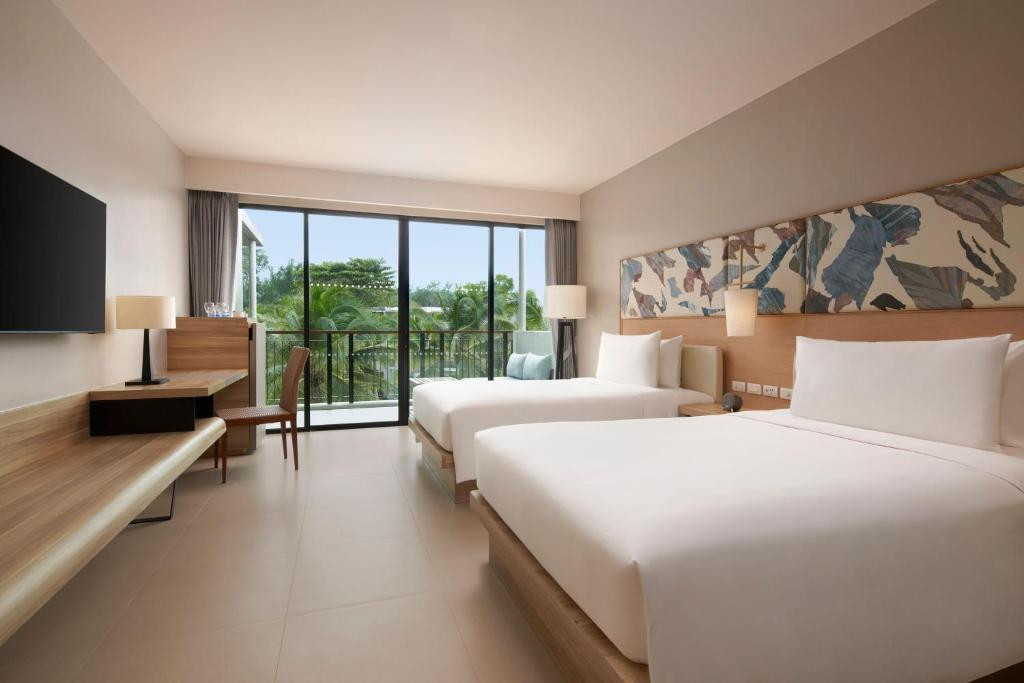 LE MERIDIEN PHUKET MAI KHAO BEACH RESORT — фото 12