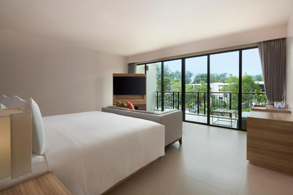 LE MERIDIEN PHUKET MAI KHAO BEACH RESORT — фото 16