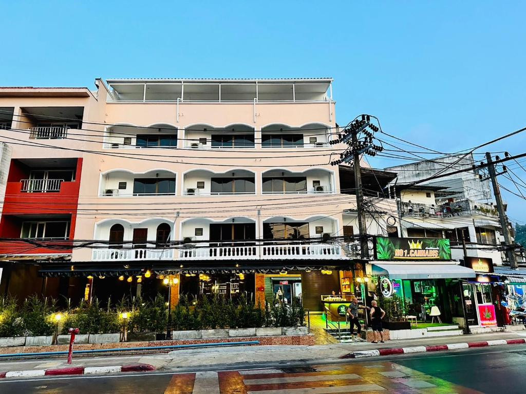 LIME HOTEL PATONG