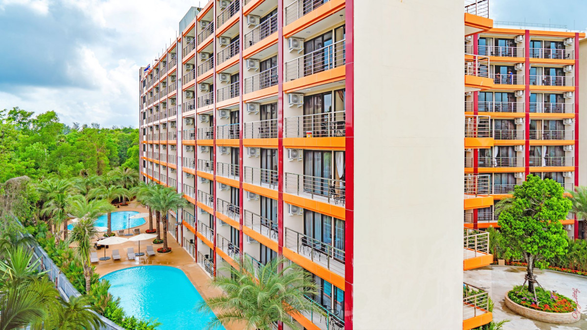 MAI KHAO BEACH CONDOTEL