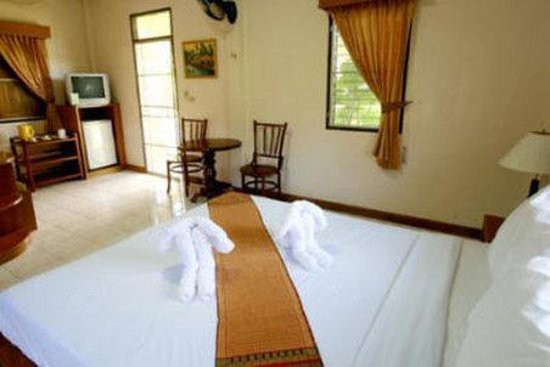 NAIHARN GARDEN RESORT VILLA & SPA — фото 9