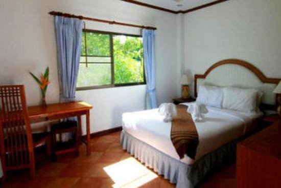 NAIHARN GARDEN RESORT VILLA & SPA — фото 10