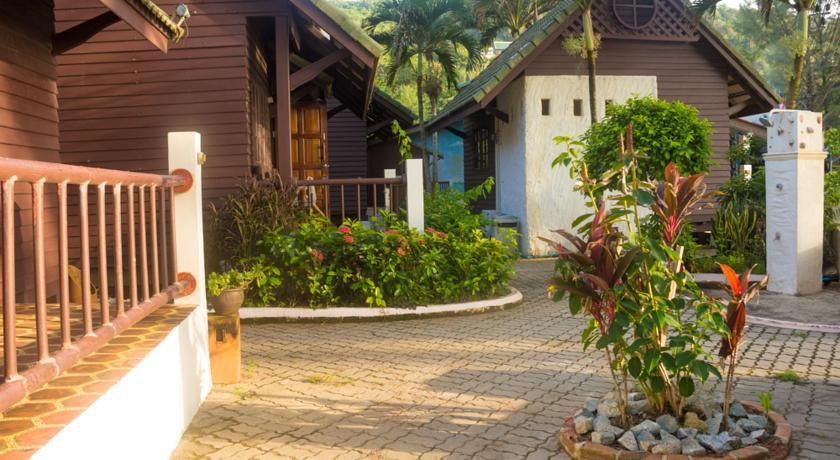 NAITHON BEACH RESORT