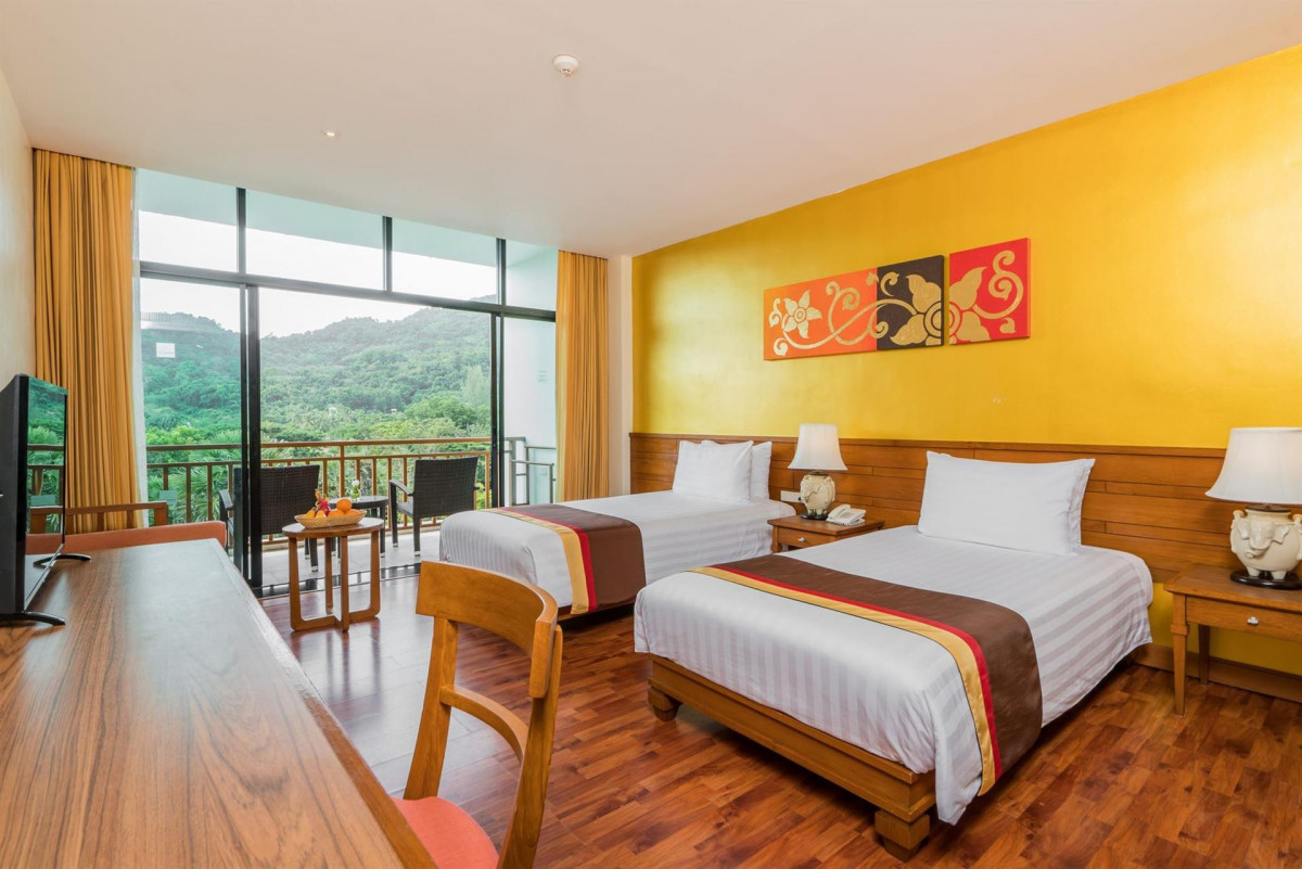 NAITHONBURI BEACH RESORT — фото 11