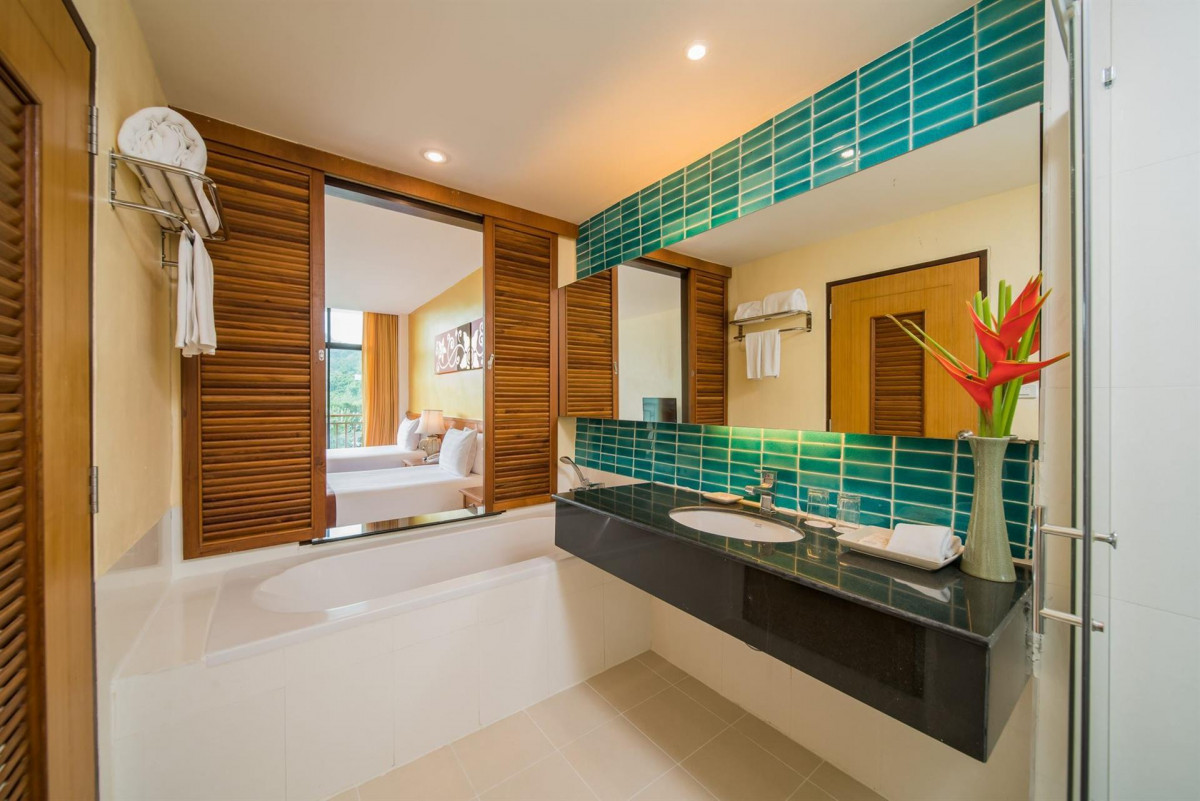 NAITHONBURI BEACH RESORT — фото 12