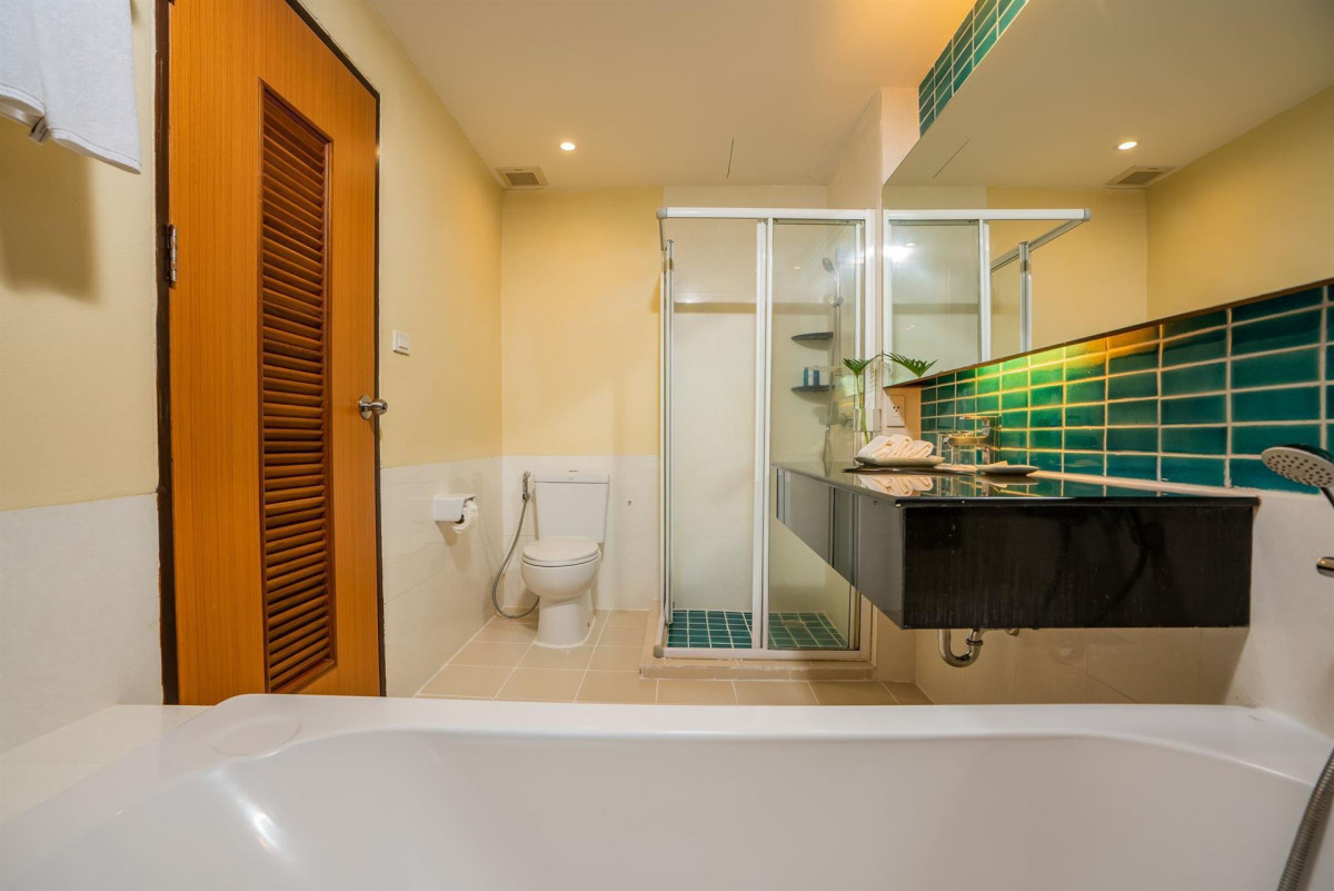 NAITHONBURI BEACH RESORT — фото 18