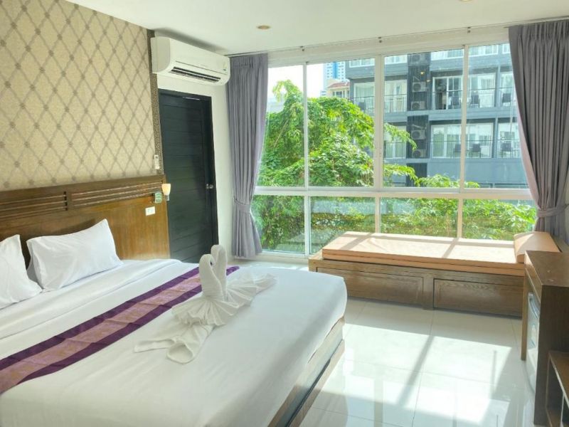 NJ PATONG HOTEL