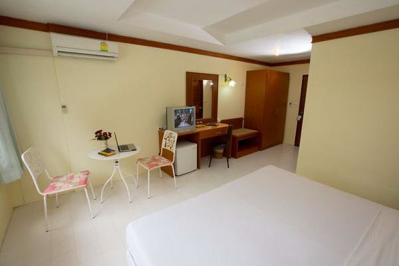 OYO 320 REGENT 2002 GUEST HOUSE — фото 18