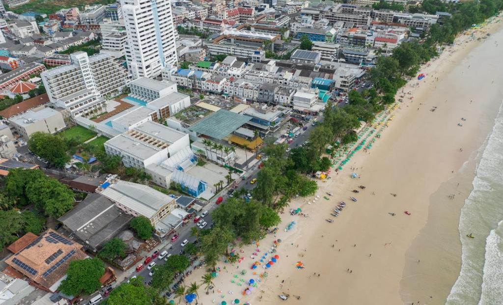 PATONG BEACH HOTEL — фото 8
