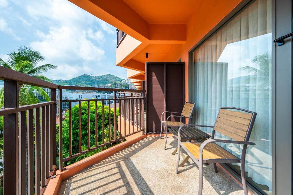 PATONG MERLIN — фото 13