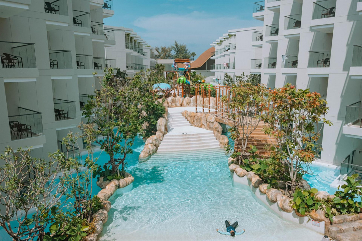 PHUKET EMERALD BEACH RESORT — фото 9