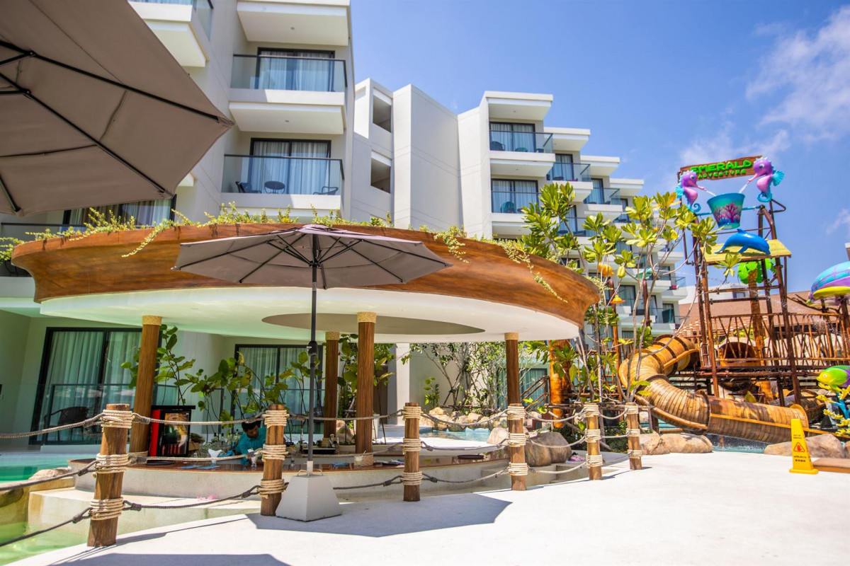 PHUKET EMERALD BEACH RESORT — фото 14