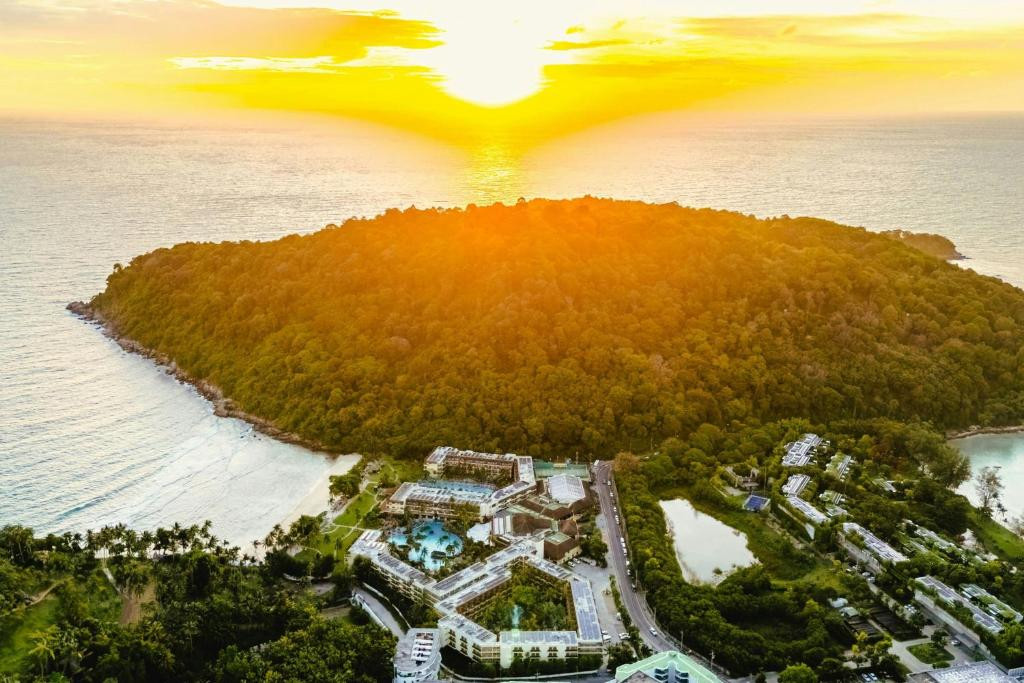PHUKET MARRIOTT RESORT & SPA MERLIN BEACH (EX. MERLIN BEACH RESORT) — фото 11