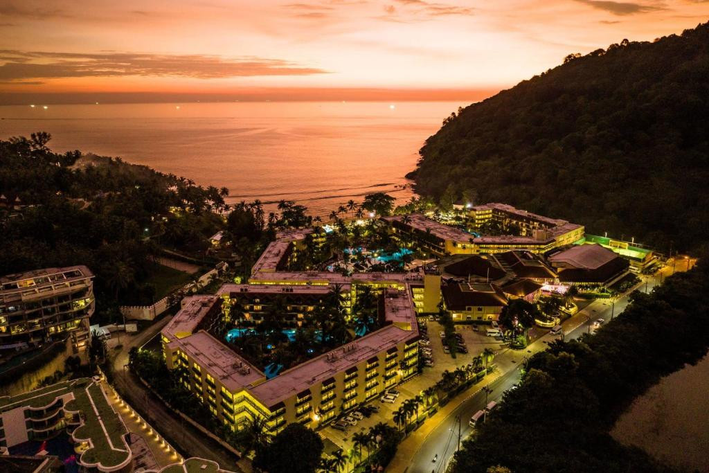 PHUKET MARRIOTT RESORT & SPA MERLIN BEACH (EX. MERLIN BEACH RESORT) — фото 15
