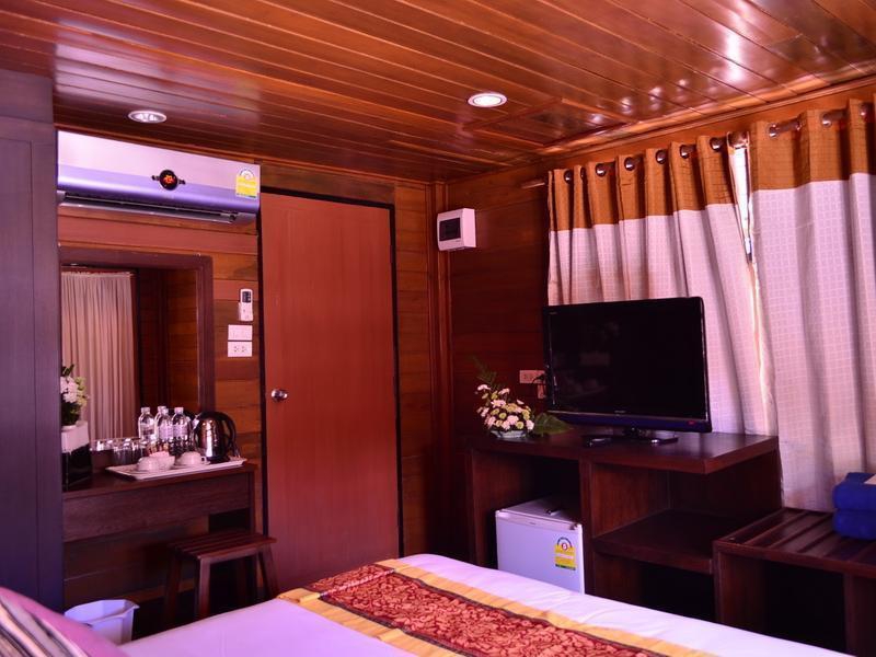 PHUKET SIRAY HUT — фото 10