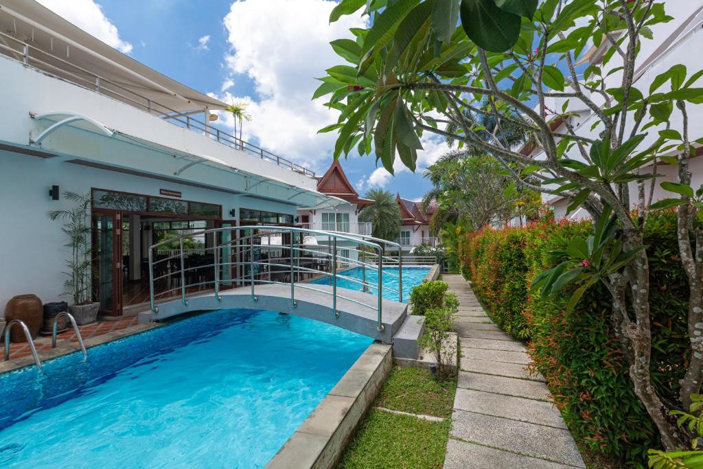 PHUNAWA RESORT (EX. KARON SOVEREIGN ALL SUITE RESORT) — фото 6