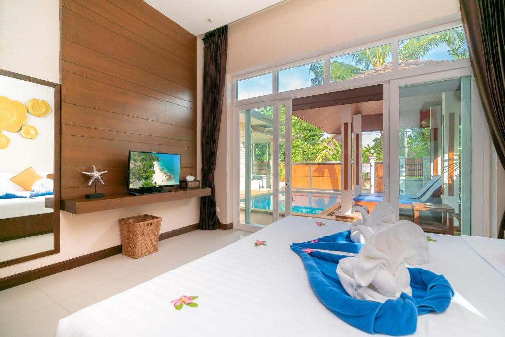 RAWAI PRIVATE VILLAS POOL AND GARDEN — фото 12