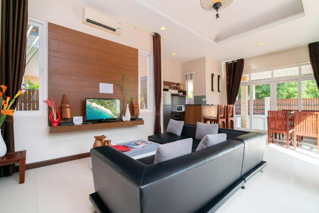RAWAI PRIVATE VILLAS POOL AND GARDEN — фото 15