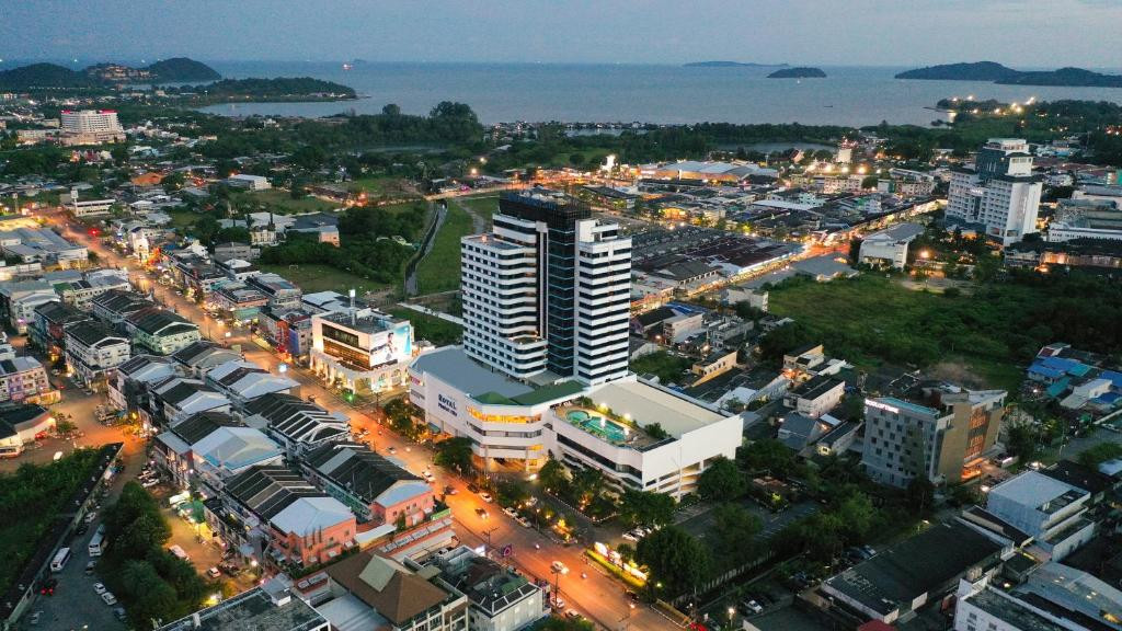ROYAL PHUKET CITY HOTEL — фото 2