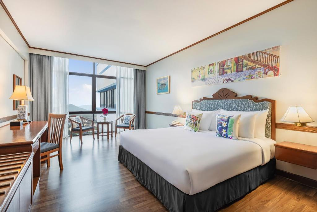 ROYAL PHUKET CITY HOTEL — фото 3