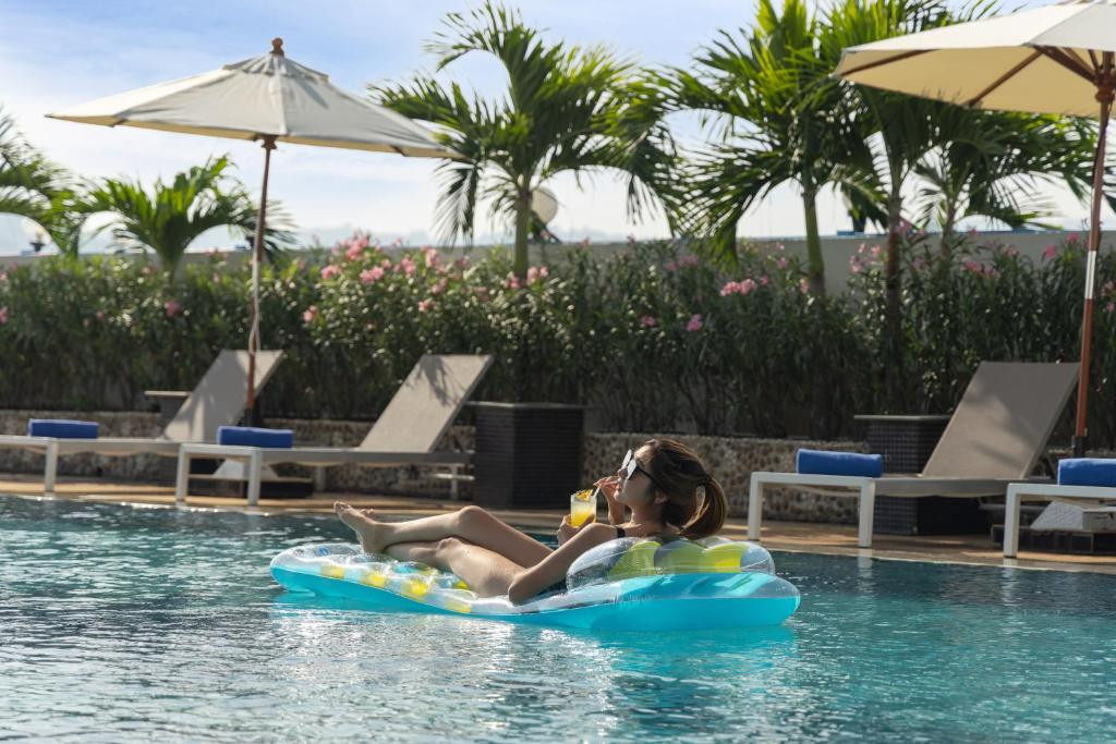 ROYAL PHUKET CITY HOTEL — фото 4