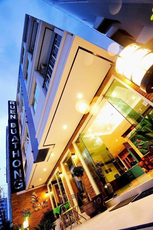 RUEN BUATHONG BOUTIQUE HOTEL — фото 4