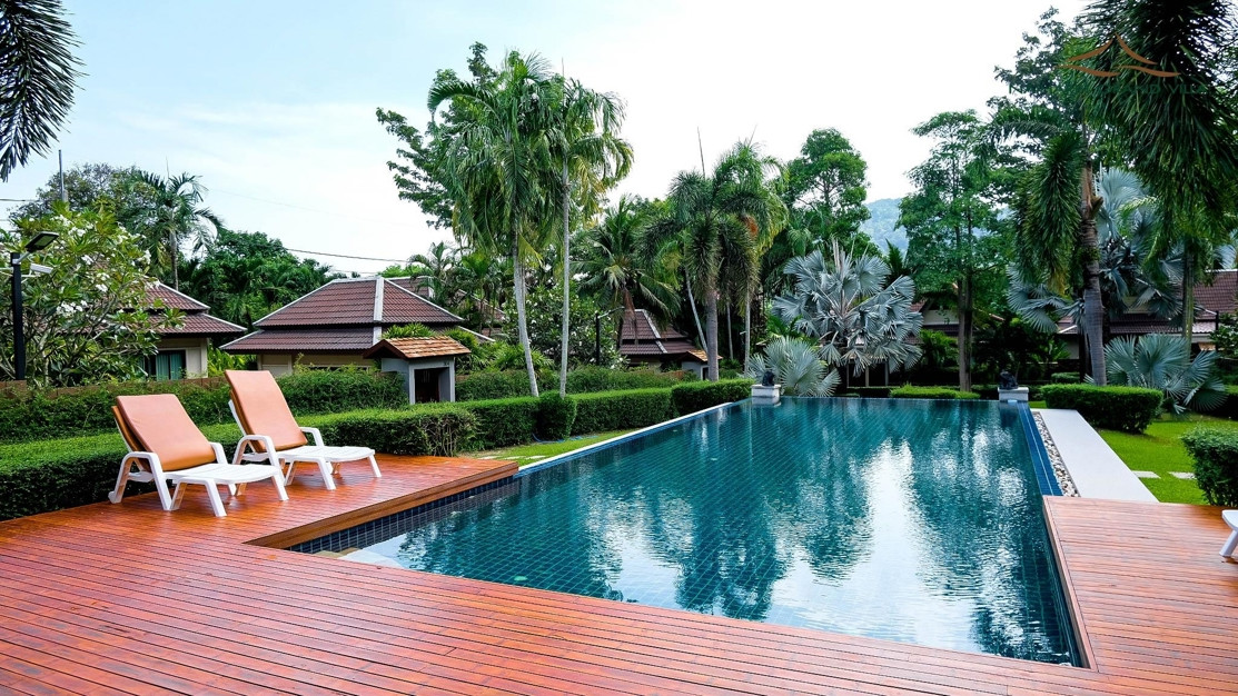 SETROVA NAI HARN GRAND POOL VILLA — фото 11
