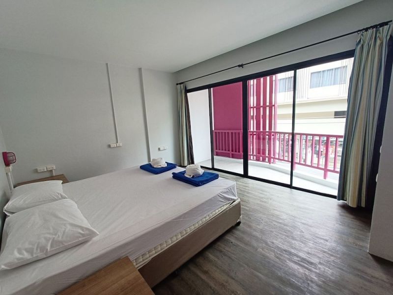 SLUMBER PARTY SURF KATA PHUKET — фото 7