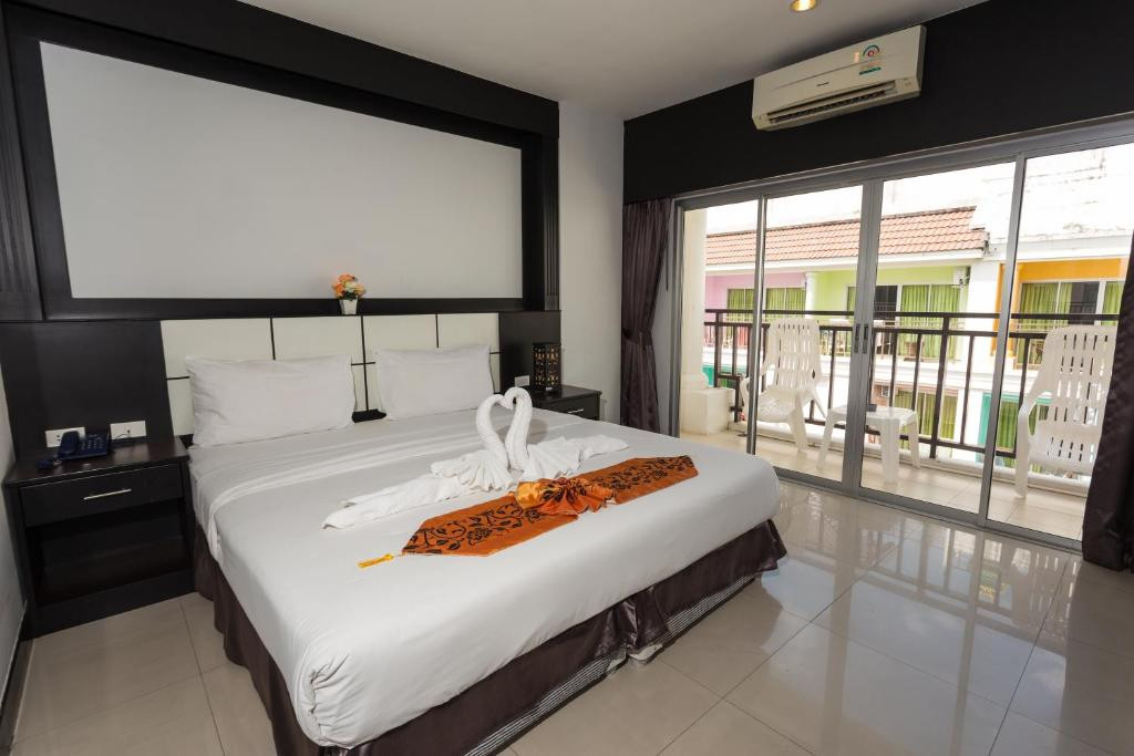 STAR HOUSE PATONG