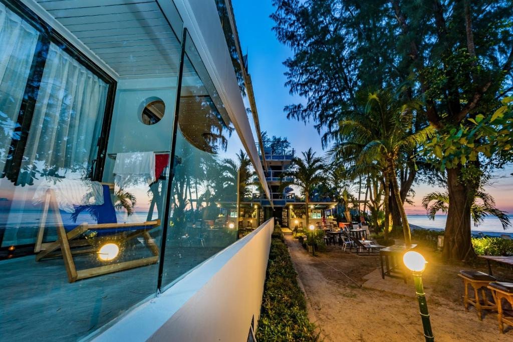 THAI KAMALA BEACH FRONT — фото 16