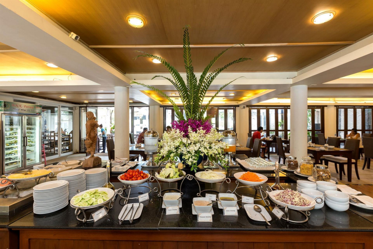 THARA PATONG BEACH RESORT — фото 7