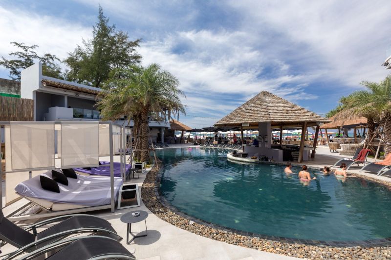 THE BAY AND BEACH CLUB (EX. PATONG BAY GARDEN RESORT) — фото 8