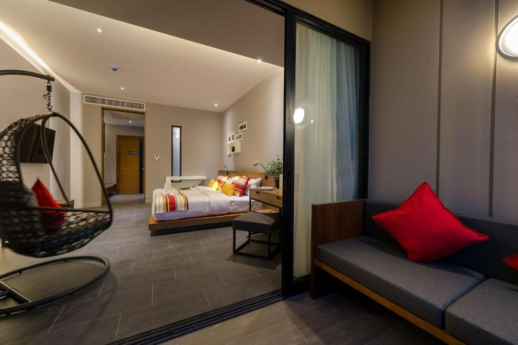 THE GALLERY HOTEL NAI HARN — фото 16
