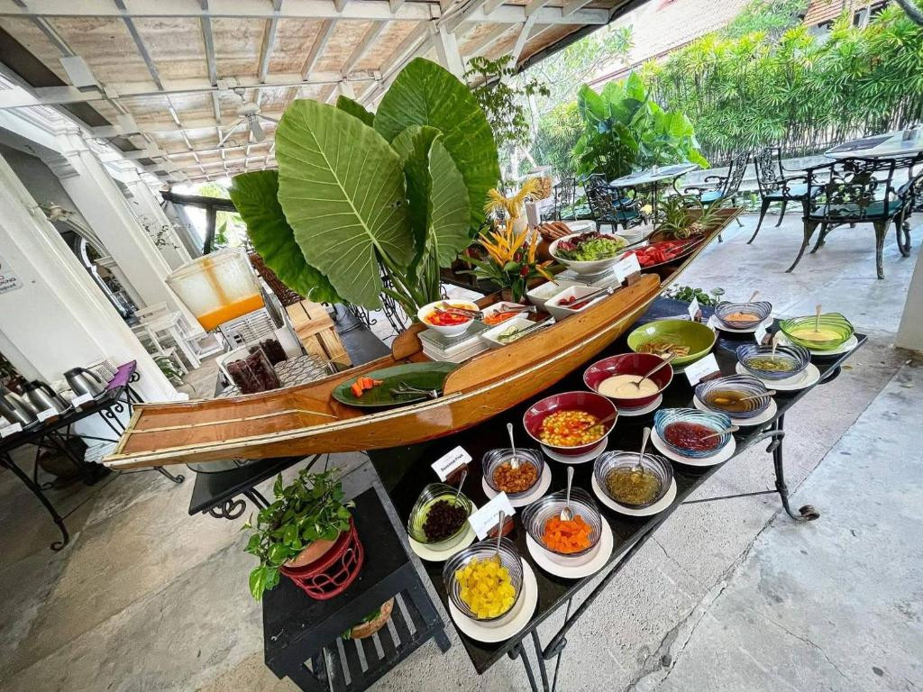 THE OLD PHUKET KARON BEACH RESORT — фото 13