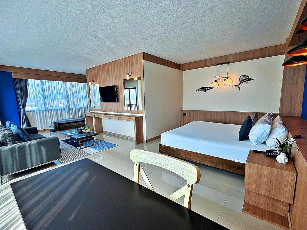 THE SIXTEEN NAIYANG BEACH HOTEL — фото 3