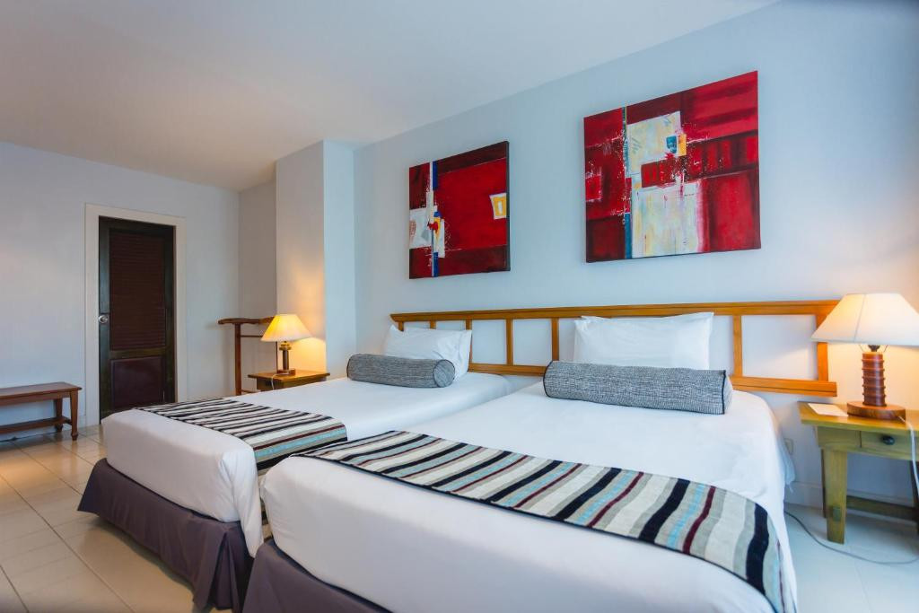 THE WATERFRONT SUITES BY CENTARA — фото 2