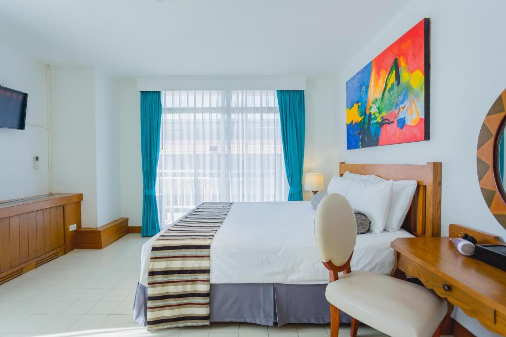 THE WATERFRONT SUITES BY CENTARA — фото 12
