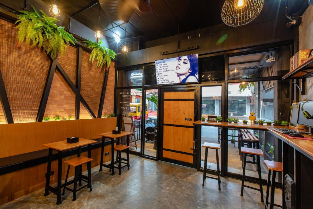 THE Z NITE HOSTEL — фото 15