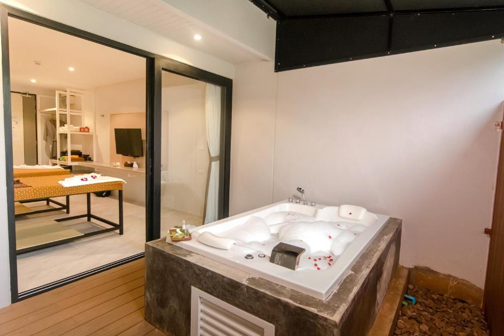TOUR DE PHUKET HOTEL — фото 7