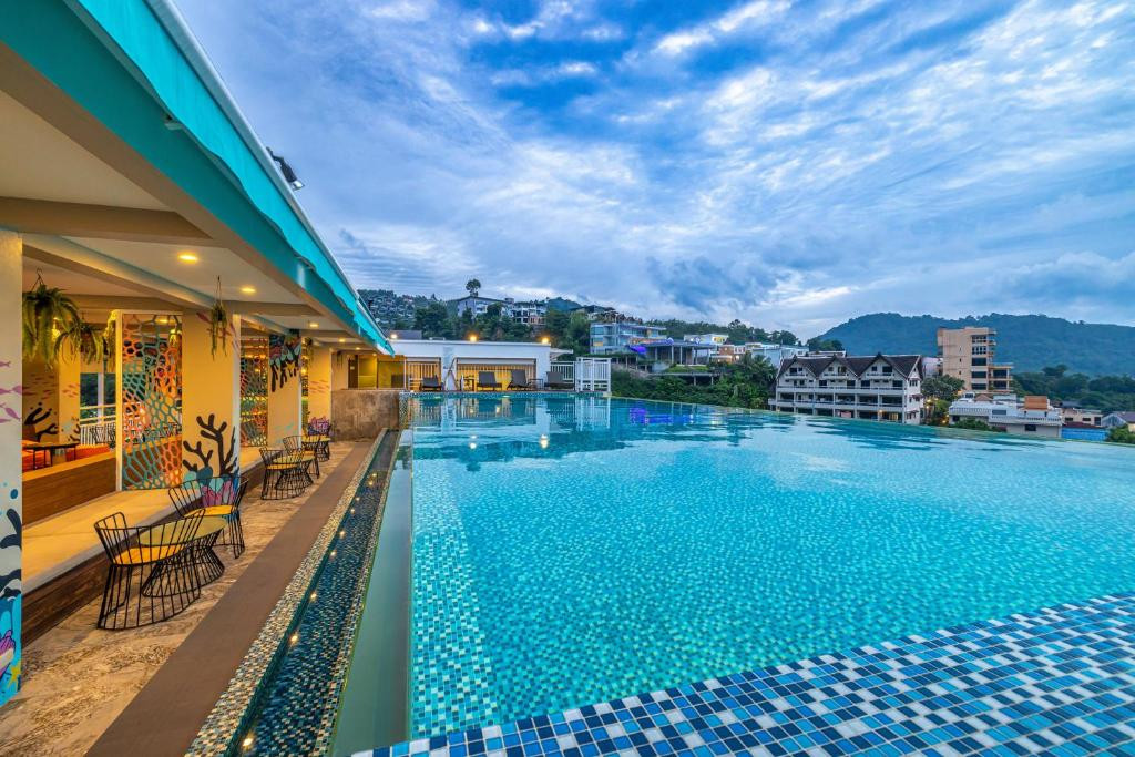 TRIPLE L HOTEL PATONG BEACH — фото 3
