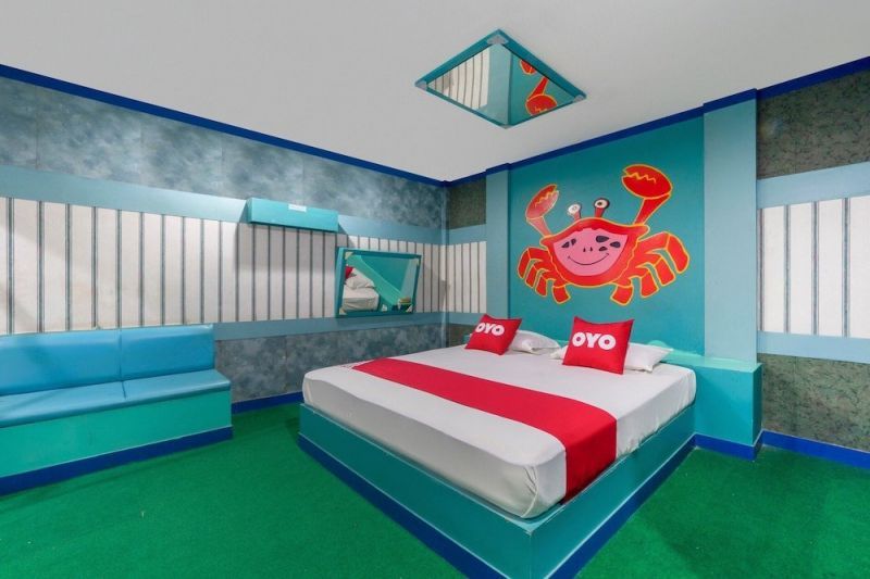 OYO 764 LETS GO HOTEL