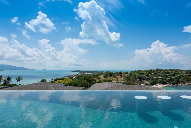 4 BED SEA SUNSET VIEWS & 2 MINUTE WALK TO BEACH