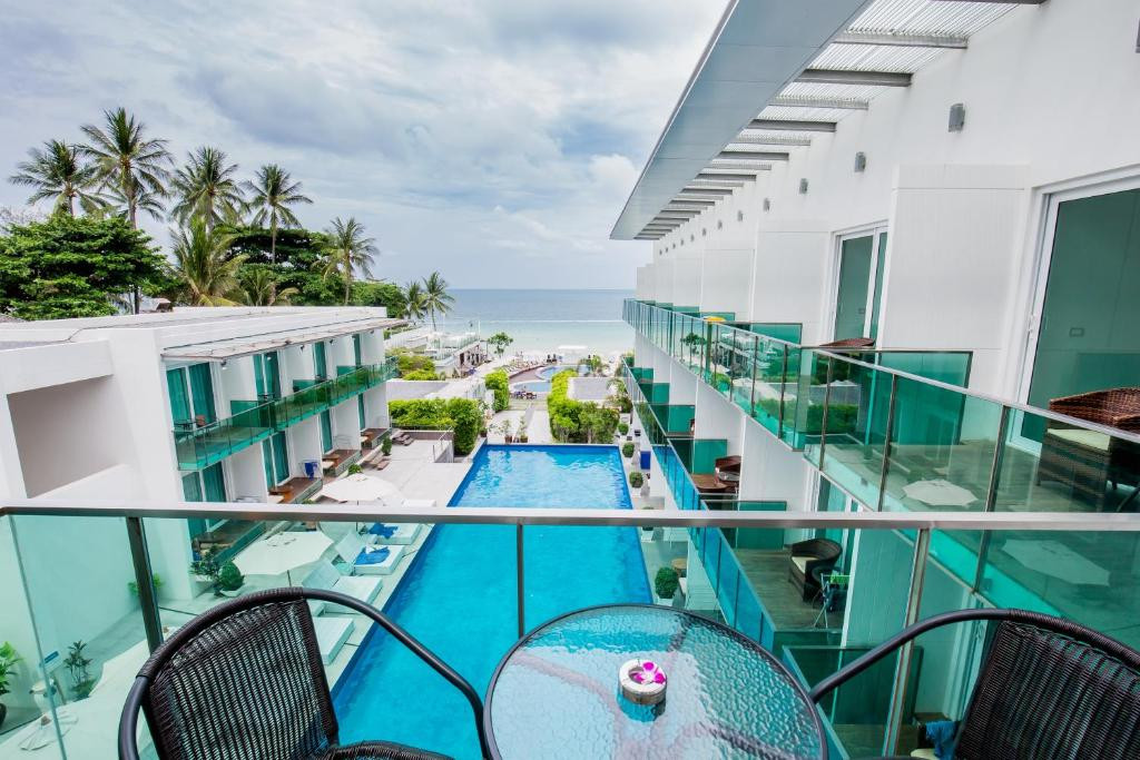 KC BEACH CLUB & POOL VILLAS